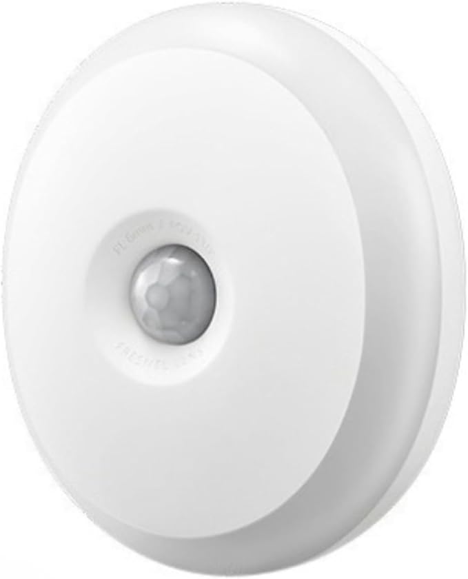 Plug-in Motion Sensor Night Light — Energy-Saving 0.7W Warm White, Auto On/Off (3–5m) & Ambient Light Sensing, Flicker-Free Eye-Care LED — Hallway, Bathroom, Bedroom, Nursery, Stairs
