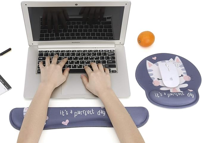 RICHEN Keyboard Wrist Rest and Mouse Pad with Wrist Support, Memory Foam Set for Computer/Laptop/Mac,Gaming and Office, Sturdy & Comfortable & Lightweight for Easy Typing (Cute Cat)