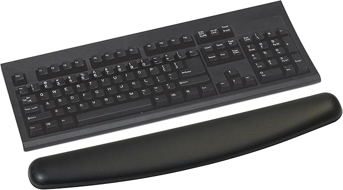 3M™ Compact Gel Wrist Rest for Keyboards, Soothing Gel Comfort, Product Protection, 18" Wide, Black