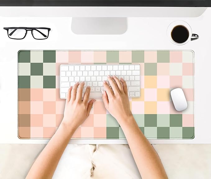 Checkered Desk Mat Cute Pink Pastel XXL Large Mouse Pad Aesthetic Boho Desk Pad with Stitched Edges, Office Decor Keyboard Pad Mouse Mat for Computer
