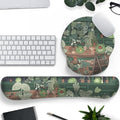 Cute Frog Mouse Pad with Wrist Rest Kawaii Green Decor Mat, Ergonomic Mouse Pad for Desk Computer Keyboard Laptop, Desk Decor Office Accessories for Girl Wrist Rest for Computer Keyboard.
