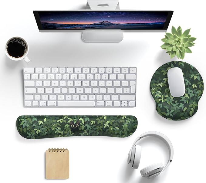 Cute Ergonomic Green Mouse Pad Cat Wrist Support,[ 20% Larger] Wrist Rest Gel Anime Kawaii 3D Green Office Plants Mouse Pads, Keyboards Silicon Wrist Pad, Game Work Study Home Office.