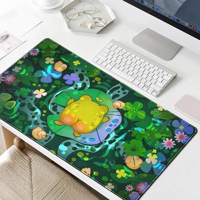 Cute Frog Desk Decor Mouse Pad Funny Desk Mat Frog Decor Desk Pad, Kawaii Green Desk Mat for Keyboard and Mouse, Gaming Mouse Pad for Computer Keyboard Laptop with Stitched Eges Pad 31.5"X15.7"