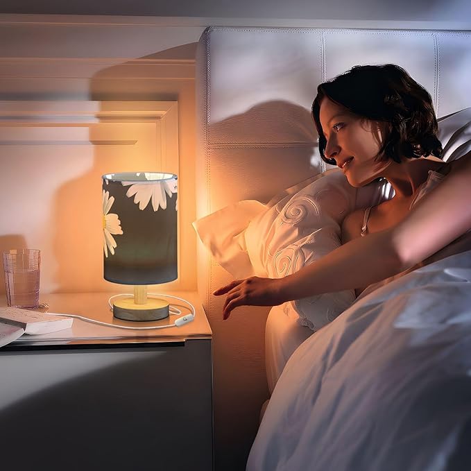 Black Daisy LED Table Lamp, Bedside Lamp with Linen Lampshade, Flicker-Free Eye Care USB Plug in Nightstand Lamp, for Bedroom and Office