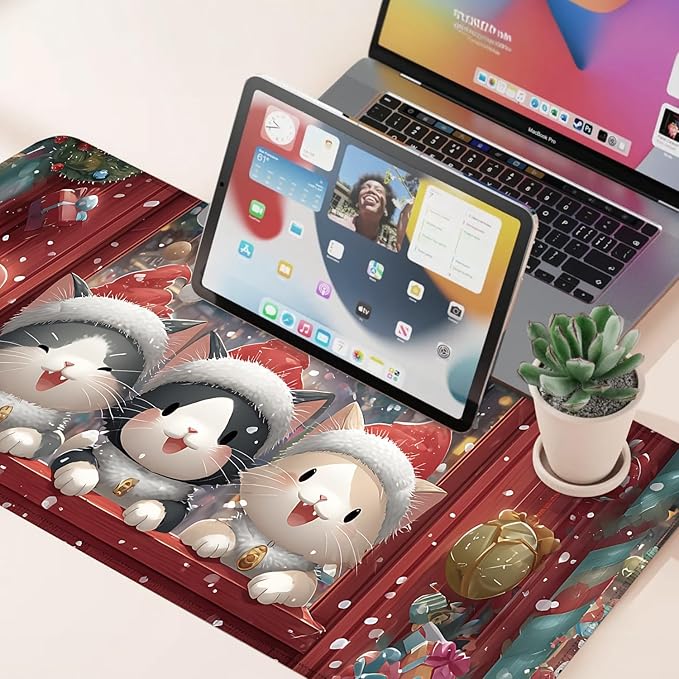 Desk Mat, XXL Extended Gaming Pad for Desktop, 31x12 Inches Cats in Santa Hats at Window, Large Non-Slip Vegan Leather Keyboard Mouse Mat for Home Office