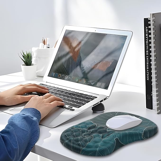 Mouse Pad Wrist Support, Ergonomic Mouse Pad with Wrist Rest, Comfortable Computer Mouse Pad for Laptop, Mousepad with Non-Slip PU Base Banana Leaf Green