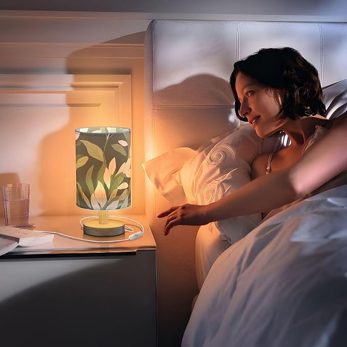 Green Leaf LED Table Lamp, Bedside Lamp with Linen Lampshade, Flicker-Free Eye Care USB Plug in Nightstand Lamp, for Bedroom and Office