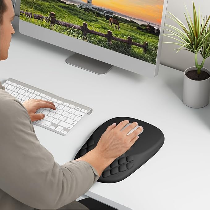 VAGAU Ergonomic Mouse Pad with Wrist Support, Wrist Rest Mousepad Memory Foam & Non-Slip PU Base for - Gaming, Office and Home (Black)