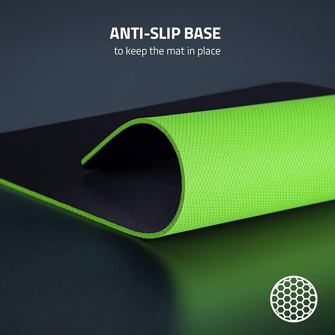 Razer Gigantus V2 Cloth Gaming Mouse Pad (Large): Thick, High-Density Foam - Non-Slip Base - Classic Black