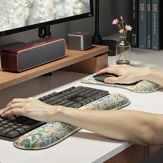 iCasso Ergonomic Mouse Pad, Keyboard Wrist Rest, Memory Foam Mousepad with Wrist Support, Easy Typing and Relieve Wrist Pain Keyboard Pad for Computer(Green Floral)
